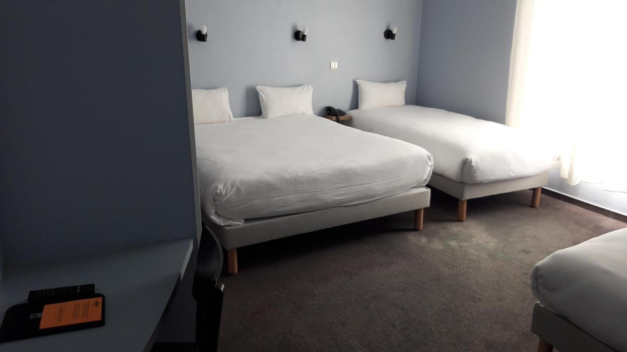Logis Hotel Noemys Крадиньян Экстерьер фото